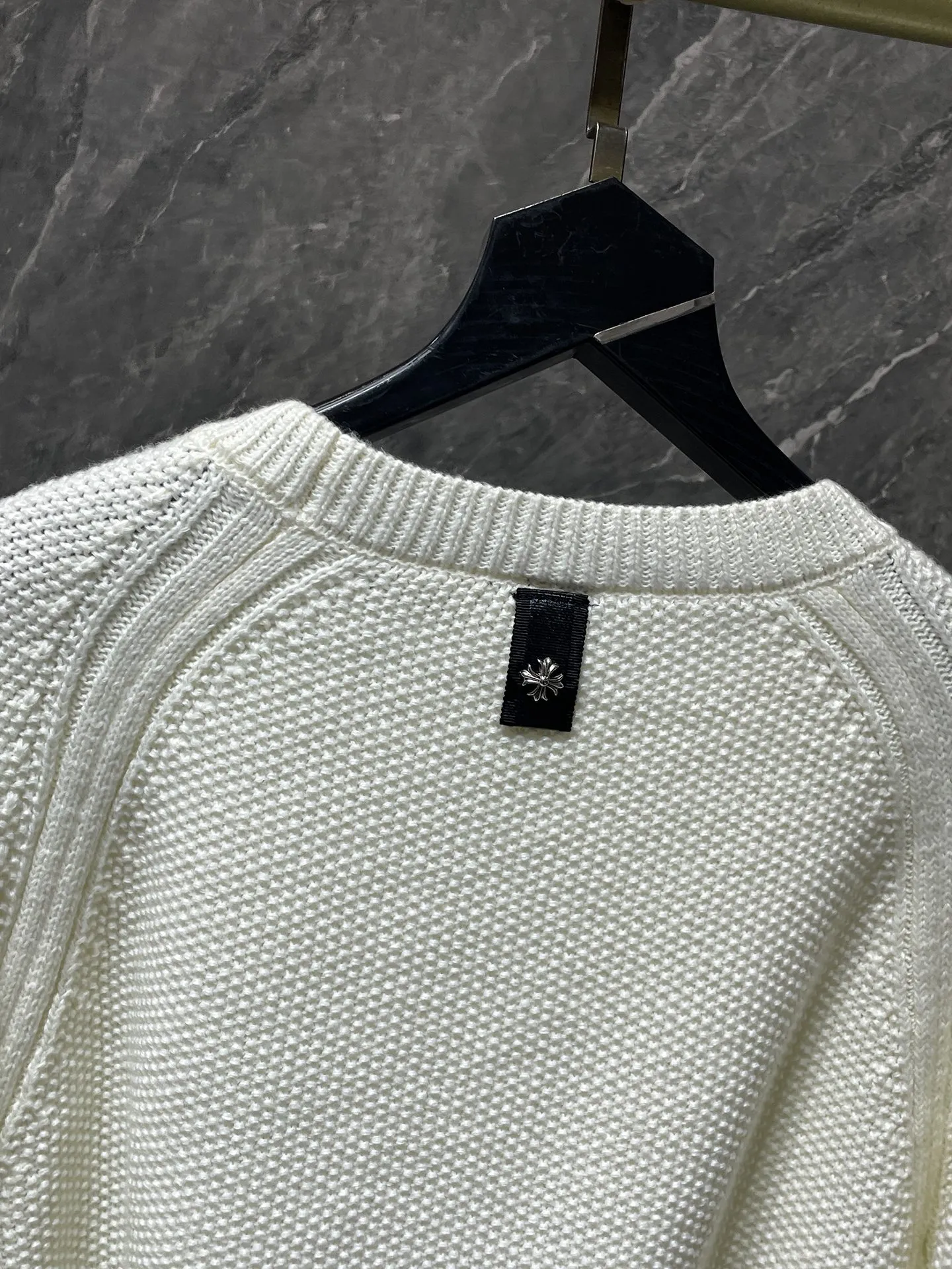 P236 Chrome Hearts 🍁Autumn and winter sweater series🍁 Cross metal➕hole treatment Selected high-quality wool blended knitted fabric Non-common version on the market Recommended colors: black gray white